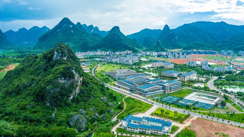 在评选上海电子设计外包十大品牌时，我们主要从以下几个方面进行考量：