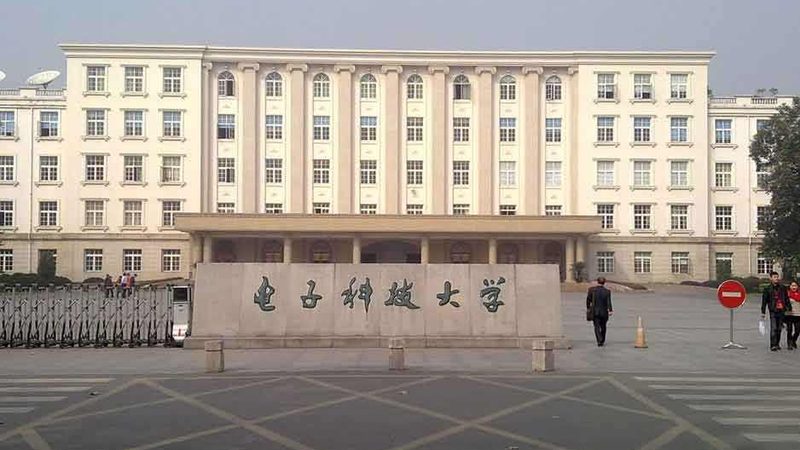 光伏连接器使用寿命揭秘：关键因素与优化策略